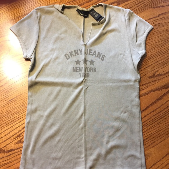Dkny Tops - DKNY short sleeved t-shirt. Like new!
